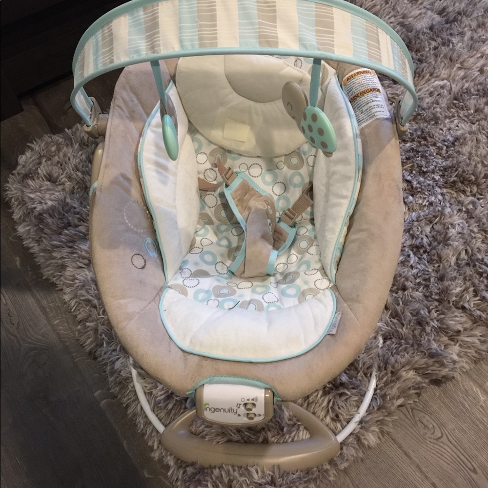 Ingenuity Cradling Bouncer seat